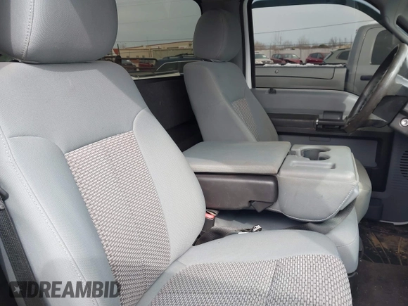2015 Ford F-250 XLT with VIN 1FTBF2B63FEB69445, listed as a IAAI auction lot 41902750 with 88,902 mi miles and . Bid and sale history available at DreamBid. Image 8.
