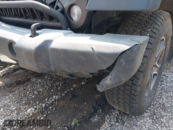 2016 Jeep Wrangler Unlimited Sport RHD with VIN 1C4BJWKG1GL336798, listed as a IAAI auction lot 42134427 with 179,500 mi miles and . Bid and sale history available at DreamBid. Image 18.