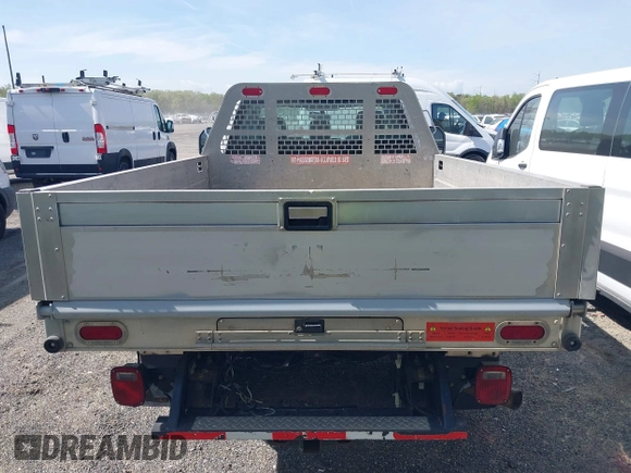 2019 Ford Super Duty F-250 SRW XL with VIN 1FDBF2A66KEG59711, listed as a IAAI auction lot 42058973 with 113,086 mi miles. Bid and sale history available at carsss.com. Image 16.