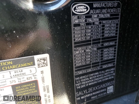2025 Land Rover Range Rover Velar Dynamic SE with VIN SALYL2EXXSA809622, listed as a Copart auction lot 48401395 with 3,699 mi miles and Clean title. Bid and sale history available at DreamBid. Image 13.