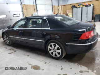 2004 Volkswagen Phaeton V8 z VIN WVWAF63D048011110, wystawiony jako Copart lot #66467834 z przebiegiem 138 229 mil mil oraz Tytuł czysty. Historia ofert i sprzedaży dostępna na DreamBid. Obrazek 2.