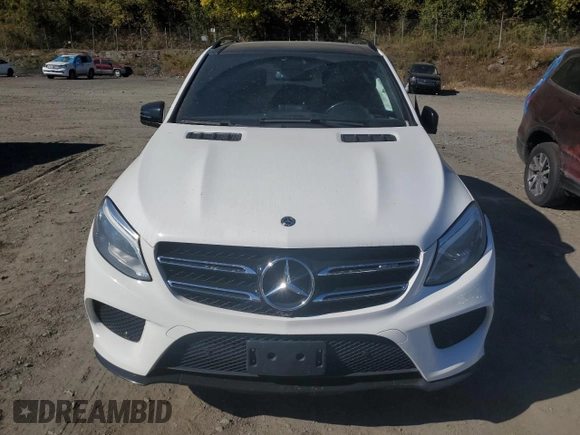 2017 Mercedes-Benz GLE 63 S AMG with VIN 4JGDA7FB6HA831231, listed as a Copart auction lot 76630384 with 98,655 mi miles and Salvage title. Bid and sale history available at DreamBid. Image 5.