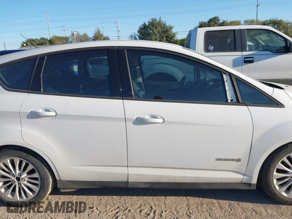 2018 Ford C-Max SE z VIN 1FADP5AU7JL104700, wystawiony jako IAAI lot #40802744 z przebiegiem 53 945 mil mil oraz . Historia ofert i sprzedaży dostępna na DreamBid. Obrazek 13.