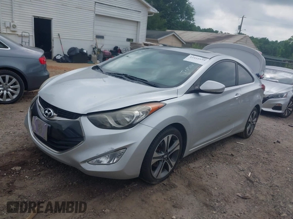 2013 Hyundai Elantra GS z VIN KMHDH6AE9DU002802, wystawiony jako IAAI lot #42433199 z przebiegiem 145 643 mil mil oraz . Historia ofert i sprzedaży dostępna na DreamBid. Obrazek 2.