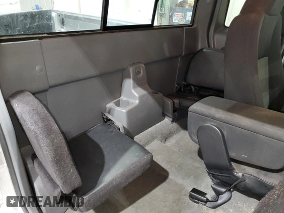 2004 Ford Ranger XLT Appearance with VIN 1FTYR44E24PA30863, listed as a Copart auction lot 85853984 with 161,086 mi miles and Salvage Title. Bid and sale history available at carsss.com. Image 10.