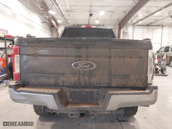 2019 Ford Super Duty F-250 SRW XL with VIN 1FT7W2BT3KEF12745, listed as a IAAI auction lot 41633562 with 184,656 mi miles. Bid and sale history available at carsss.com. Image 15.