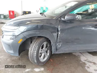 2022 Hyundai Kona SEL with VIN KM8K6CAB2NU857411, listed as a IAAI auction lot 41860564 with 29,199 mi miles and . Bid and sale history available at DreamBid. Image 6.