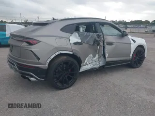 2019 Lamborghini Urus z VIN ZPBUA1ZL6KLA06025, wystawiony jako IAAI lot #41582035 z przebiegiem 71 842 mil mil oraz . Historia ofert i sprzedaży dostępna na DreamBid. Obrazek 4.