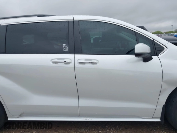 2023 Toyota Sienna XLE с VIN 5TDYRKEC9PS155998, выставлен на аукционе IAAI как лот 41888627 с пробегом 58 167 миль миль и . История ставок и продаж доступна на DreamBid. Изображение 13.