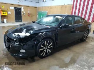 2019 Nissan Altima SR with VIN 1N4BL4CV6KC125445, listed as a Copart auction lot 48567405 with 200,888 mi miles and Clean Title. Bid and sale history available at carsss.com. Image 1.