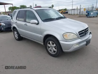 2003 Mercedes-Benz M 320/430/500 with VIN 4JGAB75E33A378920, listed as a IAAI auction lot 41914065 with 232,968 mi miles and . Bid and sale history available at carsss.com. Image 1.