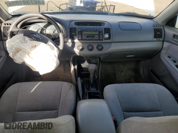 2004 Toyota Camry LE with VIN 4T1BF30K24U070927, listed as a Copart auction lot 46739185 with 172,121 mi miles and Salvage Title. Bid and sale history available at DreamBid. Image 8.