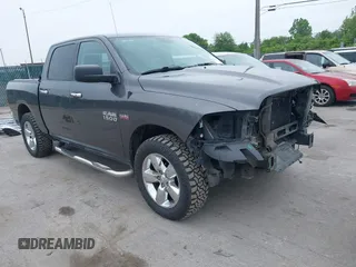 2014 Ram 1500 Big Horn z VIN 1C6RR7LT7ES481816, wystawiony jako IAAI lot #42451502 z przebiegiem 265 654 mil mil oraz . Historia ofert i sprzedaży dostępna na DreamBid. Obrazek 1.