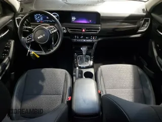 2024 Kia Seltos S z VIN KNDEUCAA0R7525325, wystawiony jako Copart lot #58478225 z przebiegiem 8 331 mil mil oraz Szkoda całkowita • Salvage title. Historia ofert i sprzedaży dostępna na DreamBid. Obrazek 8.