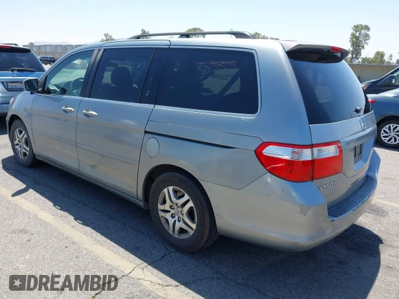 2007 Honda Odyssey EX-L with VIN 5FNRL38777B016421, listed as a IAAI auction lot 42139239 with 286,558 mi miles. Bid and sale history available at carsss.com. Image 3.