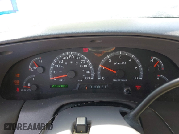 2004 Ford F-150 XL with VIN 2FTRX18W84CA30136, listed as a IAAI auction lot 42692608 with 204,286 mi miles and . Bid and sale history available at DreamBid. Image 7.