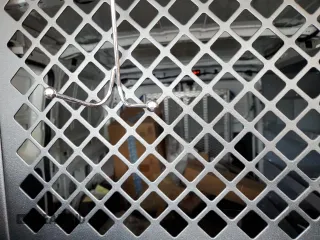 2019 Ford Transit z VIN 1FTYE1ZM4KKB38454, wystawiony jako Copart lot #59751635 z przebiegiem 187 153 mil mil oraz Szkoda całkowita • Salvage title. Historia ofert i sprzedaży dostępna na DreamBid. Obrazek 10.