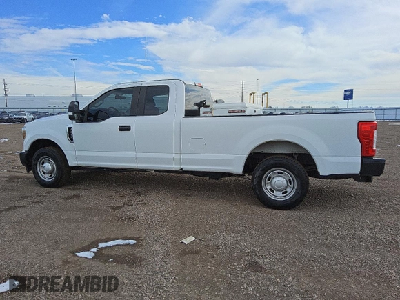 2018 Ford F-250 XL with VIN 1FT7X2A62JEC20009, listed as a Copart auction lot 45387835 with 78,933 mi miles and Clean title. Bid and sale history available at DreamBid. Image 2.