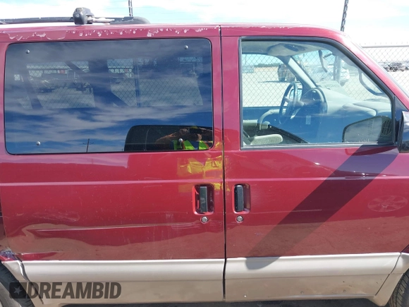 2005 GMC Safari z VIN 1GKEL19X75B505312, wystawiony jako IAAI lot #41642396 z przebiegiem 161 623 mil mil oraz . Historia ofert i sprzedaży dostępna na DreamBid. Obrazek 13.