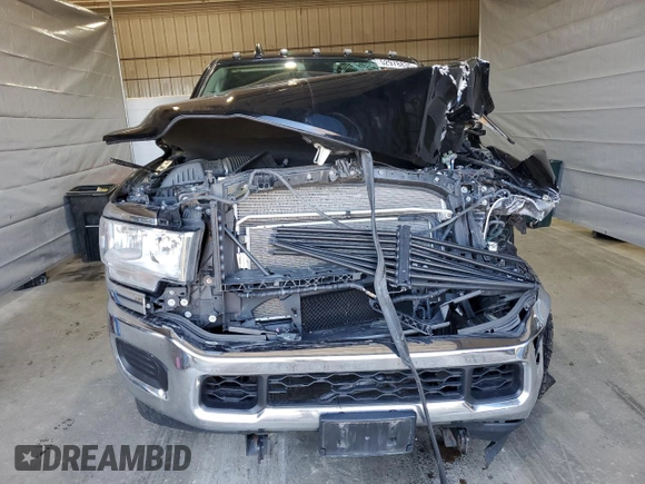 2020 Ram 2500 Tradesman with VIN 3C6UR5CJ4LG197304, listed as a Copart auction lot 52978835 with 103,501 mi miles and Salvage title. Bid and sale history available at DreamBid. Image 5.