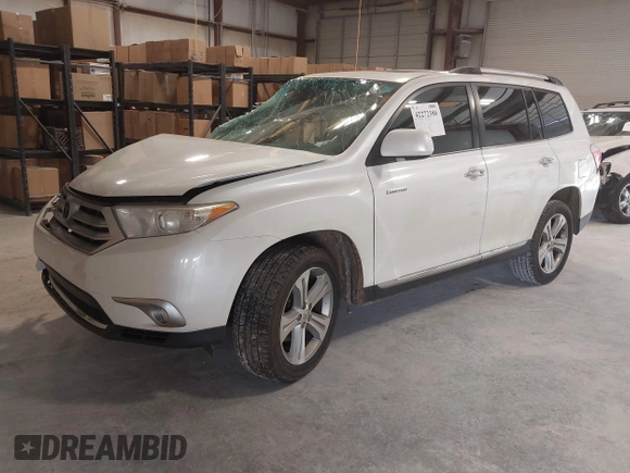 2013 Toyota Highlander Limited z VIN 5TDYK3EH1DS121622, wystawiony jako IAAI lot #42272380 z przebiegiem 191 400 mil mil oraz . Historia ofert i sprzedaży dostępna na DreamBid. Obrazek 17.