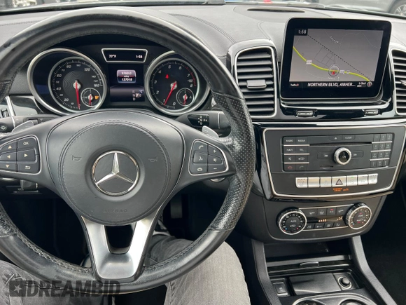 2019 Mercedes-Benz GLS 450 z VIN 4JGDF6EE8KB234462, wystawiony jako Copart lot #64525955 z przebiegiem 137 018 mil mil oraz Czysty tytuł • Clean title. Historia ofert i sprzedaży dostępna na DreamBid. Obrazek 7.