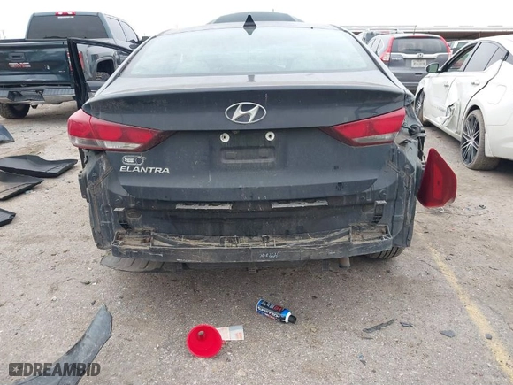 2017 Hyundai Elantra SE with VIN 5NPD84LFXHH140539, listed as a IAAI auction lot 41583020 with 112,035 mi miles. Bid and sale history available at carsss.com. Image 6.