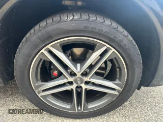 2018 Audi SQ5 Premium Plus z VIN WA1A4AFY3J2055215, wystawiony jako Copart lot #58324245 z przebiegiem 224 607 mil mil oraz Tytuł czysty. Historia ofert i sprzedaży dostępna na DreamBid. Obrazek 12.