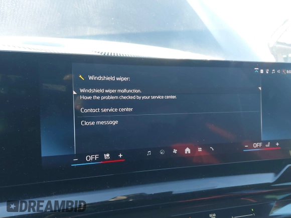 2024 BMW i5 eDrive40 with VIN WBY33FK09RCR42126, listed as a IAAI auction lot 41370577 with 9,601 mi miles and . Bid and sale history available at DreamBid. Image 18.