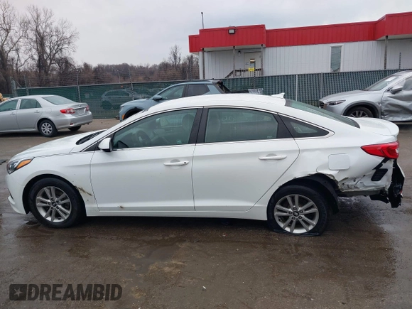 2016 Hyundai Sonata SE with VIN 5NPE24AF2GH351953, listed as a IAAI auction lot 41658674 with 126,126 mi miles and . Bid and sale history available at carsss.com. Image 14.