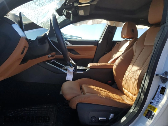 2023 BMW i4 eDrive40 z VIN WBY73AW05PFN75140, wystawiony jako Copart lot #46587175 z przebiegiem 28 426 mil mil oraz Szkoda całkowita • Salvage title. Historia ofert i sprzedaży dostępna na DreamBid. Obrazek 7.