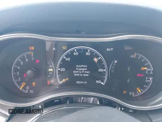 2020 Jeep Grand Cherokee Laredo E z VIN 1C4RJFAG8LC421003, wystawiony jako IAAI lot #42261449 z przebiegiem 36 224 mil mil oraz . Historia ofert i sprzedaży dostępna na DreamBid. Obrazek 7.