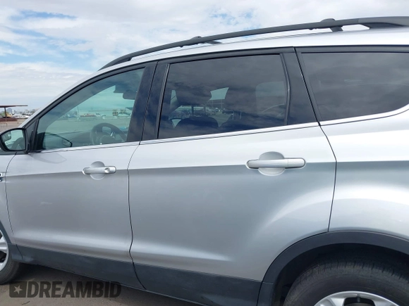 2016 Ford Escape SE with VIN 1FMCU0GX5GUC40146, listed as a IAAI auction lot 41981923 with 81,974 mi miles and . Bid and sale history available at carsss.com. Image 14.