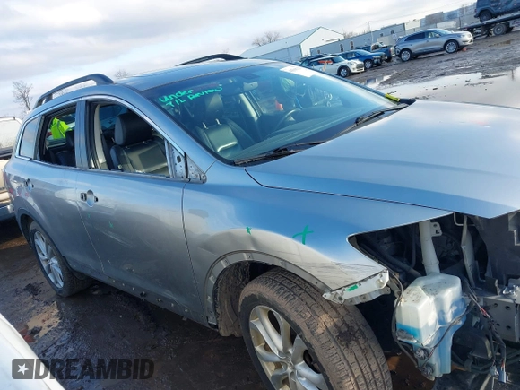 2011 Mazda CX-9 Grand Touring with VIN JM3TB3DV1B0302986, listed as a IAAI auction lot 41500223 with 156,244 mi miles. Bid and sale history available at carsss.com. Image 14.