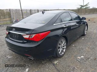 2011 Hyundai Sonata SE with VIN 5NPEC4AB1BH206406, listed as a IAAI auction lot 42178981 with 137,063 mi miles and . Bid and sale history available at carsss.com. Image 4.