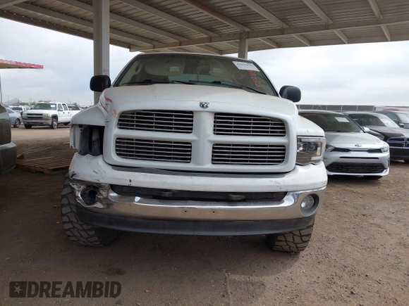 2005 Dodge 1500 SLT with VIN 1D7HU18DX5J582118, listed as a IAAI auction lot 42026954 with 320,123 mi miles. Bid and sale history available at carsss.com. Image 6.