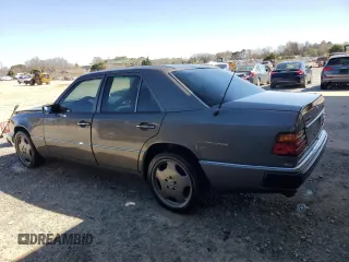 1992 Mercedes-Benz 300 with VIN WDBEA26E2NB668491, listed as a Copart auction lot 49306465 with 272,343 mi miles and Salvage Title. Bid and sale history available at DreamBid. Image 2.