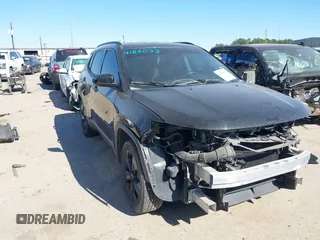 2018 Jeep Compass Latitude with VIN 3C4NJCBB6JT407411, listed as a IAAI auction lot 41851132 with 123,431 mi miles and . Bid and sale history available at carsss.com. Image 1.