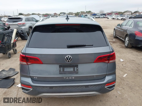 2022 Volkswagen Taos SE с VIN 3VVSX7B21NM021957, выставлен на аукционе IAAI как лот 41630024 с пробегом 44 113 миль миль и . История ставок и продаж доступна на DreamBid. Изображение 17.