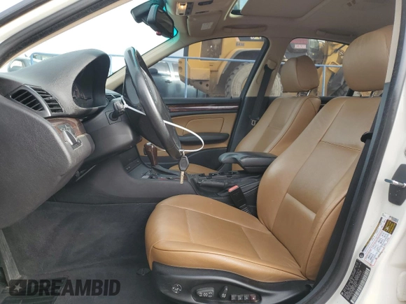 2005 BMW 3 Series 325i with VIN WBAEV33445KX10454, listed as a Copart auction lot 82350104 with 135,167 mi miles and Non repairable. Bid and sale history available at DreamBid. Image 7.