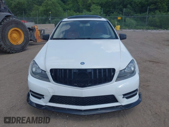 2014 Mercedes-Benz C 250 Sport with VIN WDDGF4HB5EA947035, listed as a IAAI auction lot 42538526 with 119,858 mi miles and . Bid and sale history available at DreamBid. Image 12.