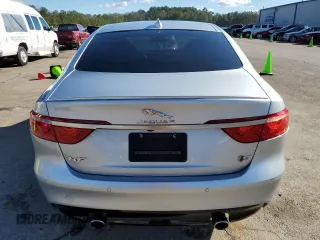 2017 Jaguar XF S with VIN SAJBG4BV1HCY48226, listed as a Copart auction lot 39578864 with 52,425 mi miles. Bid and sale history available at carsss.com. Image 6.