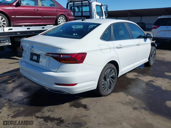 2019 Volkswagen Jetta SEL Premium with VIN 3VWG57BU8KM069380, listed as a IAAI auction lot 41701845 with 50,107 mi miles. Bid and sale history available at carsss.com. Image 4.