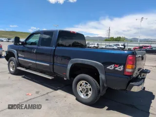 2006 GMC Sierra 2500HD SLT z VIN 1GTHK29D76E173105, wystawiony jako Copart lot #56940725 z przebiegiem 303 246 mil mil oraz Szkoda całkowita • Salvage title. Historia ofert i sprzedaży dostępna na DreamBid. Obrazek 2.