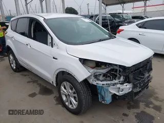 2017 Ford Escape SE with VIN 1FMCU0GD6HUC27154, listed as a IAAI auction lot 42172576 with 133,261 mi miles and . Bid and sale history available at carsss.com. Image 1.