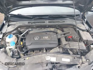 2016 Volkswagen Jetta Sedan 1.8T SEL with VIN 3VWL17AJ4GM331002, listed as a IAAI auction lot 41939962 with 40,344 mi miles. Bid and sale history available at carsss.com. Image 10.