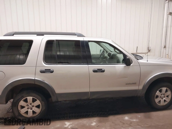 2006 Ford Explorer XLT с VIN 1FMEU73856UB59887, выставлен на аукционе IAAI как лот 41462046 с пробегом Не указан миль и . История ставок и продаж доступна на DreamBid. Изображение 13.