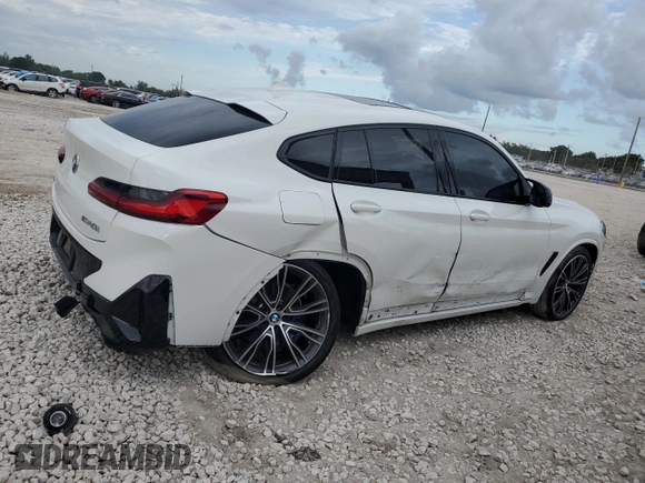 2024 BMW X4 M40i with VIN 5UX43DT02R9X54021, listed as a Copart auction lot 80482964 with 7,657 mi miles and Salvage Title. Bid and sale history available at carsss.com. Image 3.