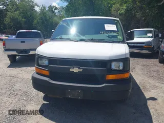 2014 Chevrolet Express Cargo z VIN 1GCSGAFX1E1168424, wystawiony jako IAAI lot #42610312 z przebiegiem 245 507 mil mil oraz . Historia ofert i sprzedaży dostępna na DreamBid. Obrazek 12.