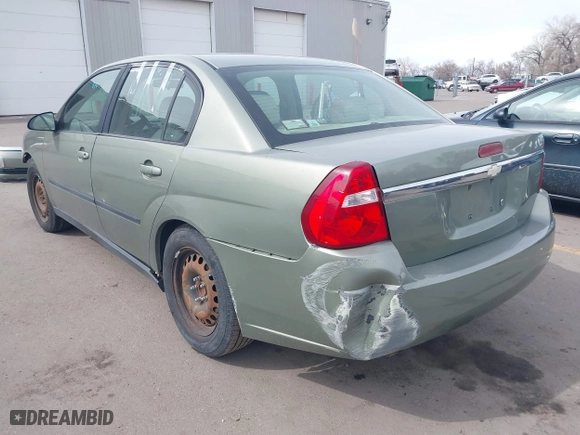 2004 Chevrolet Malibu with VIN 1G1ZS54834F204074, listed as a IAAI auction lot 41839024 with 286,355 mi miles. Bid and sale history available at carsss.com. Image 3.